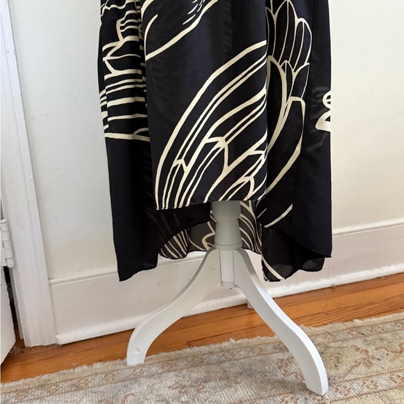 Vanessa Virginia Silk Dress. Black/White. Size Small-Medium. - Picture 10 of 14